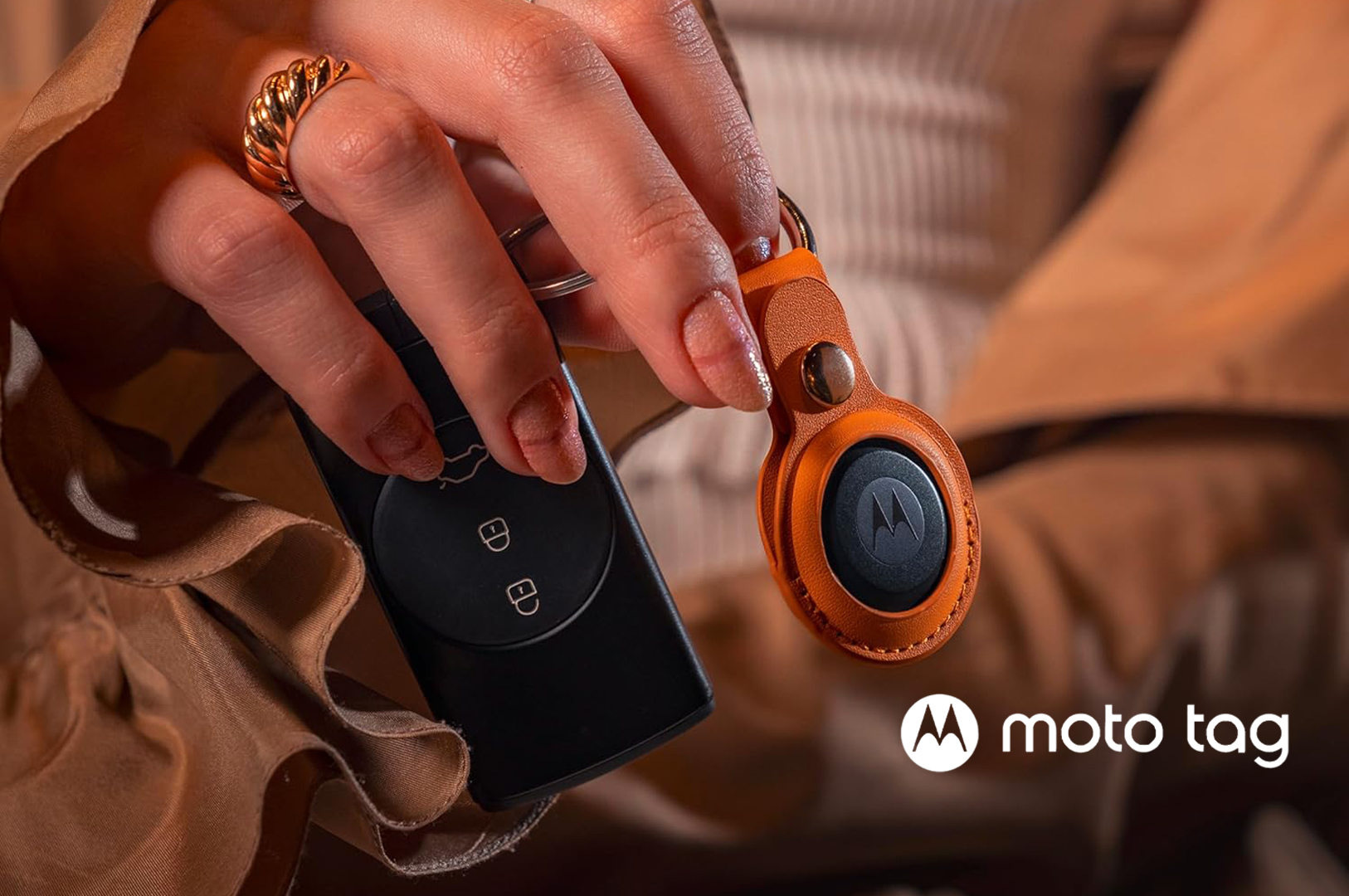 تصویر Moto Tag موتورولا، تگ هوشمند ردیابی وسایل با فناوری Ultra Wideband و سازگار با شبکه Find Hub گوگل